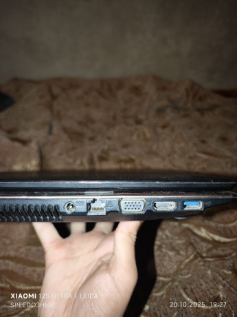 prodam-staryi-noutbuk-asus-big-2
