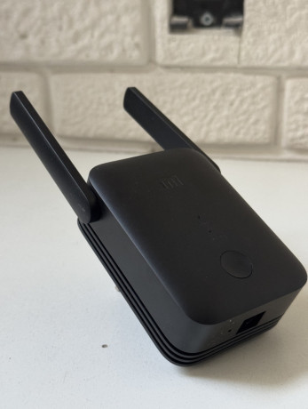 mi-wifi-range-extender-ac-1200-big-2
