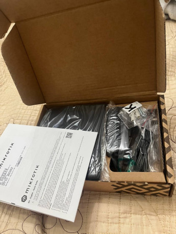 marsrutizator-mikrotik-hap-ac2-novyi-big-0