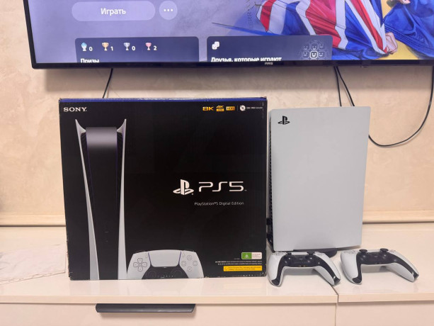 prodam-playstation-5-digital-edition-bez-diskovoda-big-1