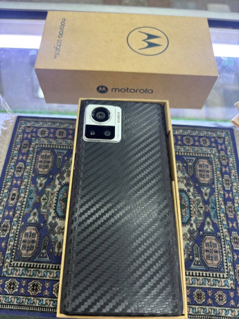 motorola-edge-30-ultra-big-3