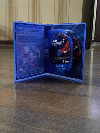 prodaiu-igru-gran-turismo-7-sostoianie-novoe-disk-bez-carapin-korobka-v-ideale-kak-iz-magazina-p-big-0