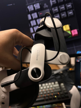 prodam-meta-quest-3-512gb-v-ocen-xorosem-sostoianii-i-s-ocen-udobnymi-krepleniiami-s-pauerbankom-ot-big-1