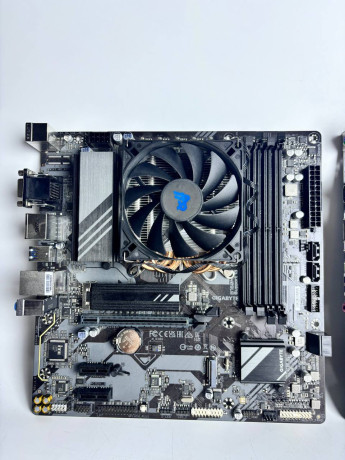 prodam-dva-komplekta-plat-big-1