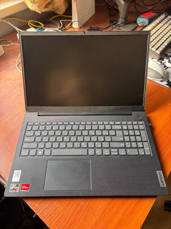 prodam-noutbuk-lenovo-v15-g3-aba-big-0