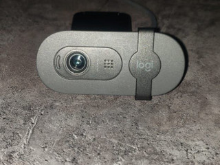 prodam-veb-kamepy-logitech-brio-100-full-hd-1080p-30-kadrov-v-sekundu-bez-korobki-kartinka-otlicna