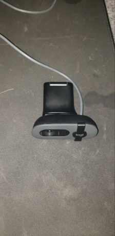 prodam-veb-kamepy-logitech-brio-100-full-hd-1080p-30-kadrov-v-sekundu-bez-korobki-kartinka-otlicna-big-2