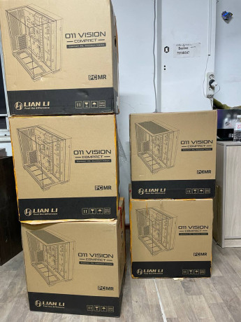 lian-li-vision-o11-compact-big-0