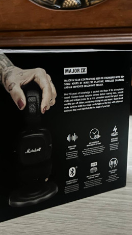 prodaiu-marshall-major-iv-black-big-2