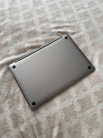 prodam-macbook-pro-18-15-diuimov-512gb-v-xorosem-sostoianii-big-2