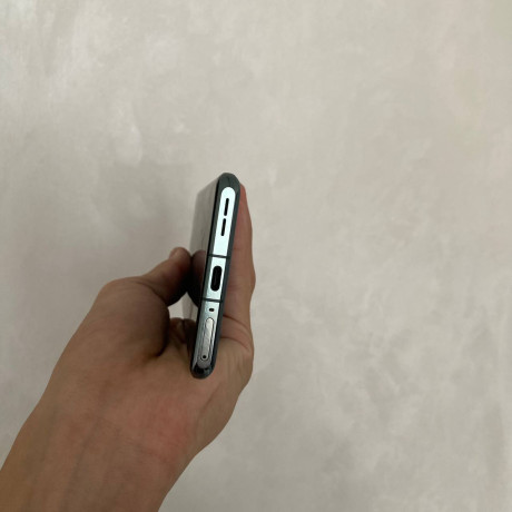 oneplus-12-2024-12256-sborka-indiia-sostoianie-ideal-korobka-blok-zariadki-100vt-perexodnik-big-2