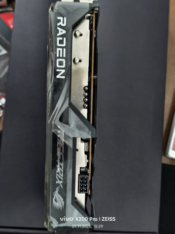 prodaiu-asus-rog-strix-rx-6600-xt-big-3
