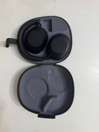 prodam-nausniki-sony-wh-1000xm6-sostoianie-kak-novye-kupleny-v-iiule-v-sony-centre-v-mega-korobka-big-1