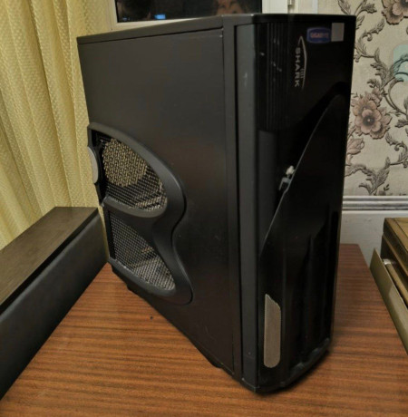 prodaiu-korpus-dlia-nastolnogo-pk-bez-komplektuiushhix-big-0