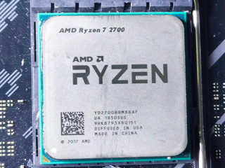 prodam-processor-ryzen-7-2700