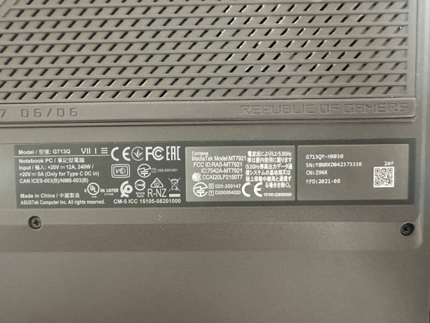 igrovoi-noutbuk-asus-rog-strix-g713qm-hx038-big-2