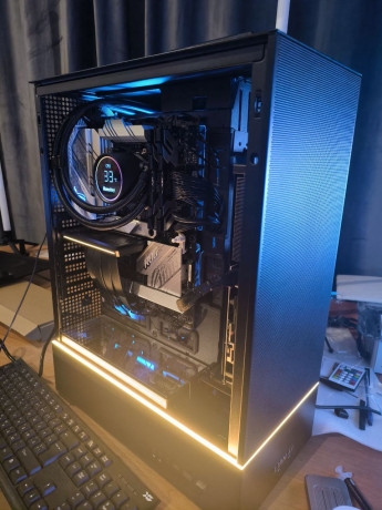 materinka-asus-rog-strix-b760a-wifi-big-0