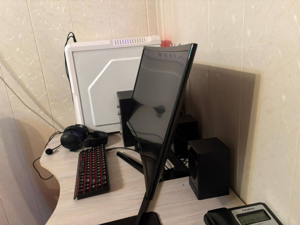 assalaumagaleikum-symkent-samsung-c24rg50fq-izognutyi-144gc-24-diuma-50000tg-big-1