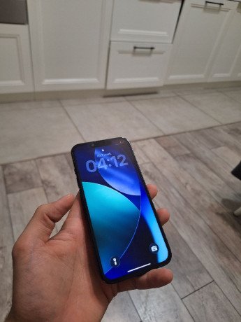 prodam-aifon-13128-gb-big-0