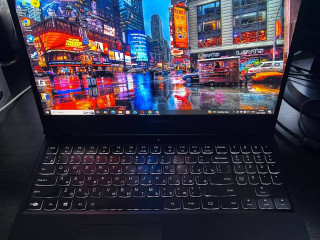 prodam-igrovoi-noutbuk-lenovo-legion