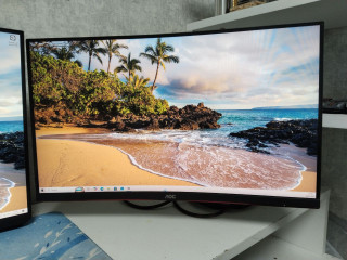 prodam-almaty-izognutyi-monitor-aoc-240gerc-27-diuimov-full-hd-vmeste-s-kronsteinom-cena-65000
