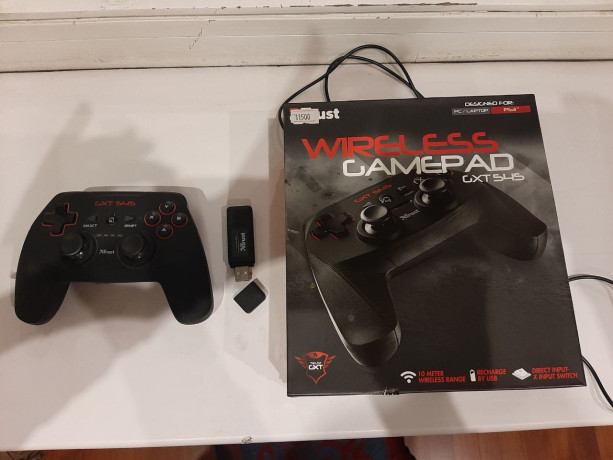 besprovodnoi-geimpad-dzoistik-xtrust-gxt-545-ispolzovalsia-redko-v-xorosem-sostoianii-usb-pcps3-big-0