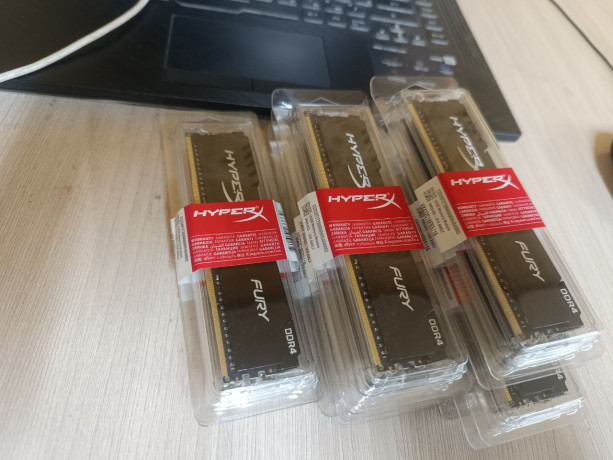 prodam-operativnuiu-pamiat-ddr4-huperx-hx432c16fb316-big-0