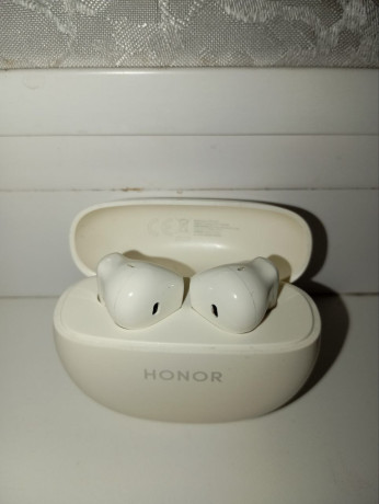 prodam-originalnye-besprovodnye-nausniki-xonor-x8-bu-6000t-big-0