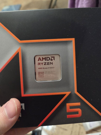 ryzen-5-9600x-box-novyi-ne-vskrytyi-big-0