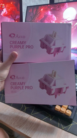 prodaiu-svitci-ot-akko-creamy-purple-pro-original-novye-almaty-big-0