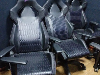 prodam-kreslo-igrovoe-sostoianie-otlicnoe