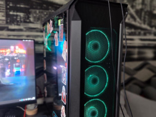 prodam-pk-v-otlicnom-sostoianii