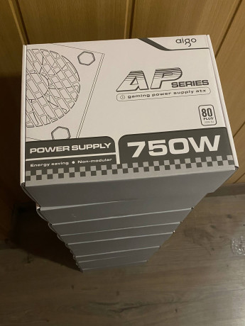 korobki-ot-videokart-blokov-pitaniia-big-1