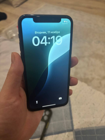 iphone-11-pro-256gb-pomenial-displei-na-korpuse-net-carapin-face-id-zariadka-dinamik-vse-rabotaet-big-1