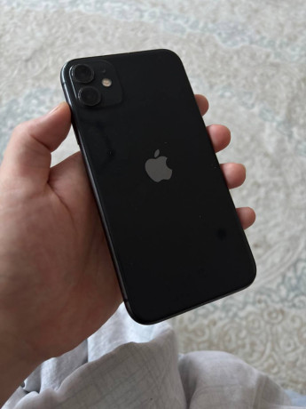 iphone-11-64gb-76-takoi-sebe-est-treshhina-ne-zariazaetsia-dam-magseif-v-komplekte-big-1