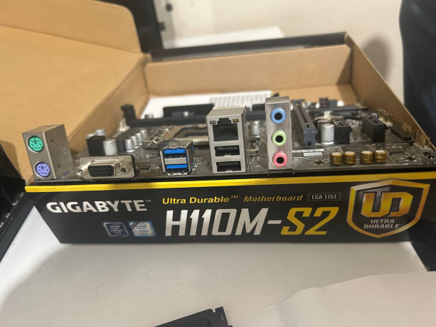 prodam-materinskuiu-platu-vse-na-foto-35000-torg-polzovalsia-mense-goda-obnovil-pk-big-2