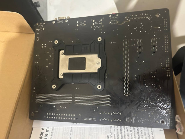 prodam-materinskuiu-platu-vse-na-foto-35000-torg-polzovalsia-mense-goda-obnovil-pk-big-3