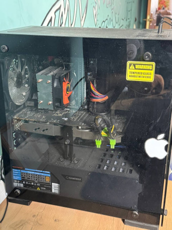 prodam-pk-monitor-klavu-mysku-kovrik-kreslo-big-1