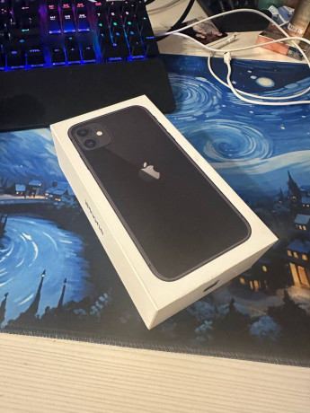 prodaiu-iphone-11-64-gb-big-0