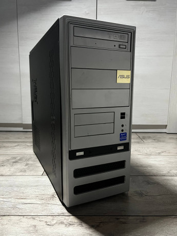 prodam-starye-atx-korpusa-big-0