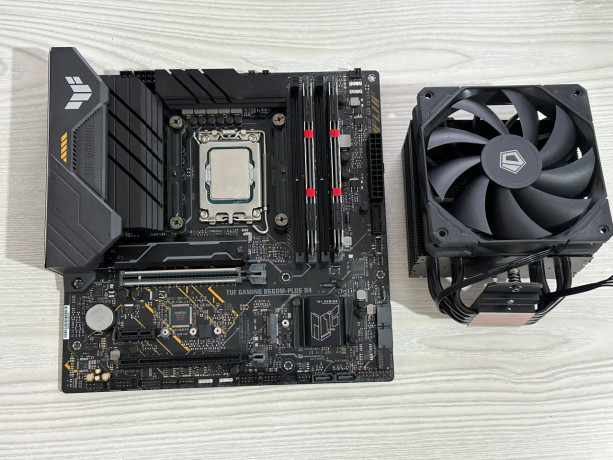 materinka-asus-tuf-b660m-plus-d4-2-x-m2-84-pitanie-proca-big-0