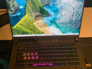 prodaiu-igrovoi-noutbuk-asus-rog-strix-g16