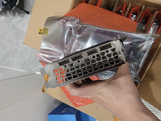 prodam-almaty-gtx-1660s-refy-po-65k-srocno-big-1