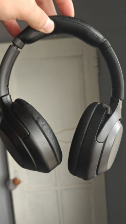 nausniki-sony-xm4-big-1