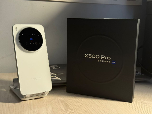 vivo-x300-pro-big-2