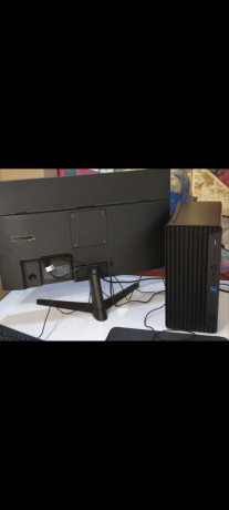 novyi-kompiuter-ot-firmy-hewlett-packard-s-polnym-komplektom-big-4