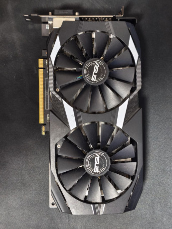 rx-580-4gb-obsluzennaia-big-1