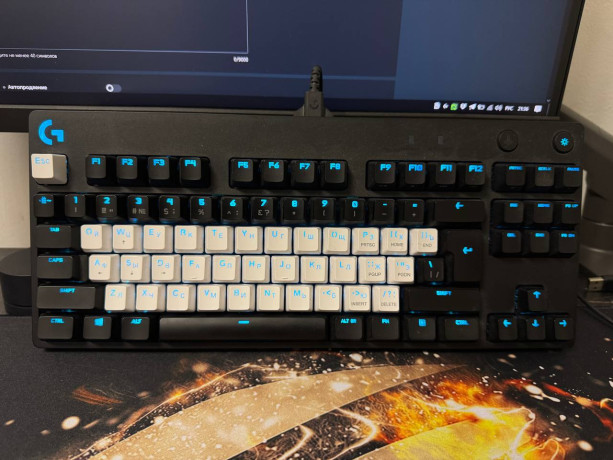 prodam-klaviaturu-logitech-g-pro-big-0