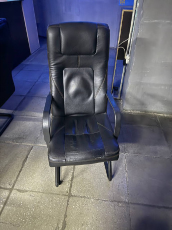 ofisnoe-kreslo-2stuk-big-0