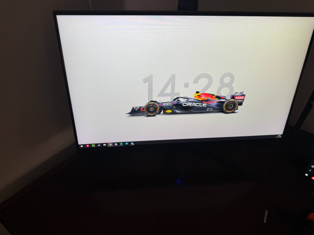 prodam-monitor-samsung-odyssey-144hz-v-idealnom-sostoianii-korobka-est-big-0